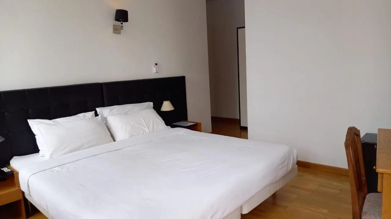 Fado Bed & Breakfast - Santos Lizbona