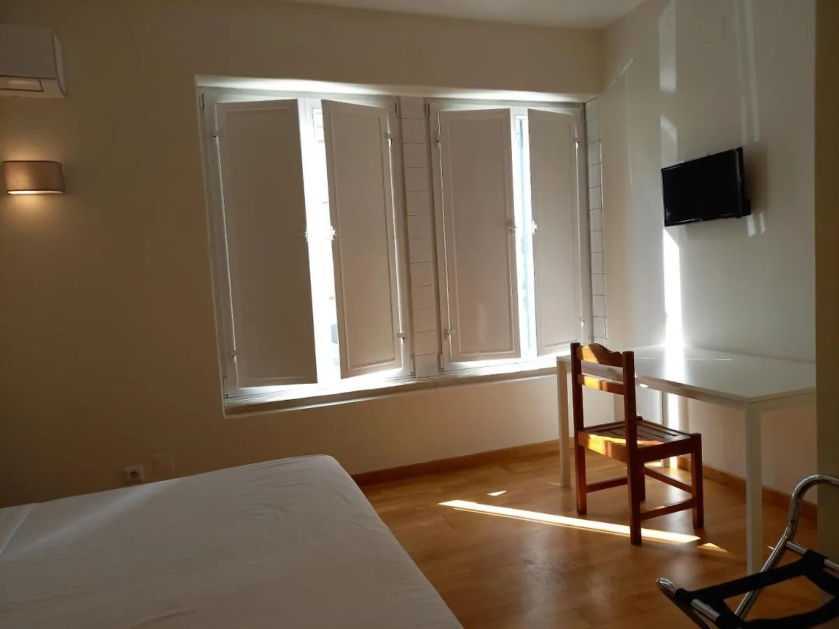 Fado Bed & Breakfast - Santos Lisbon