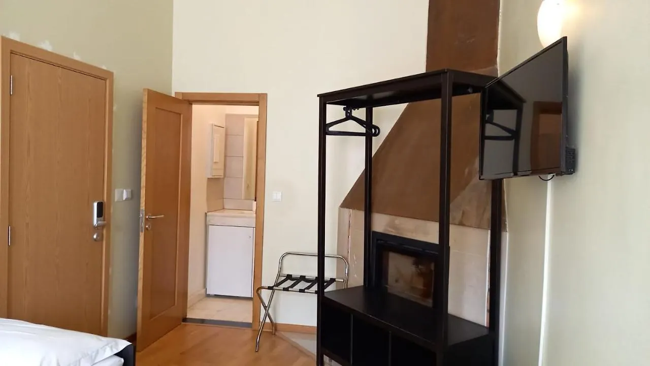 Fado Bed & Breakfast - Santos Lisbon