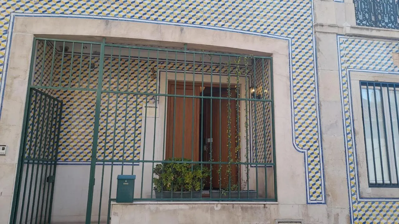 Fado Bed & Breakfast - Santos Lisbon Portugal